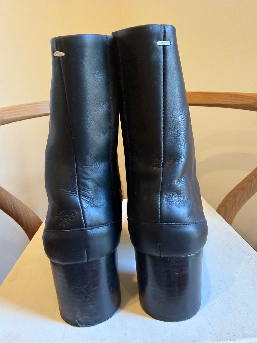 Maison Margiela Black Leather Tabi Ankle Boots - Picture 5 of 12